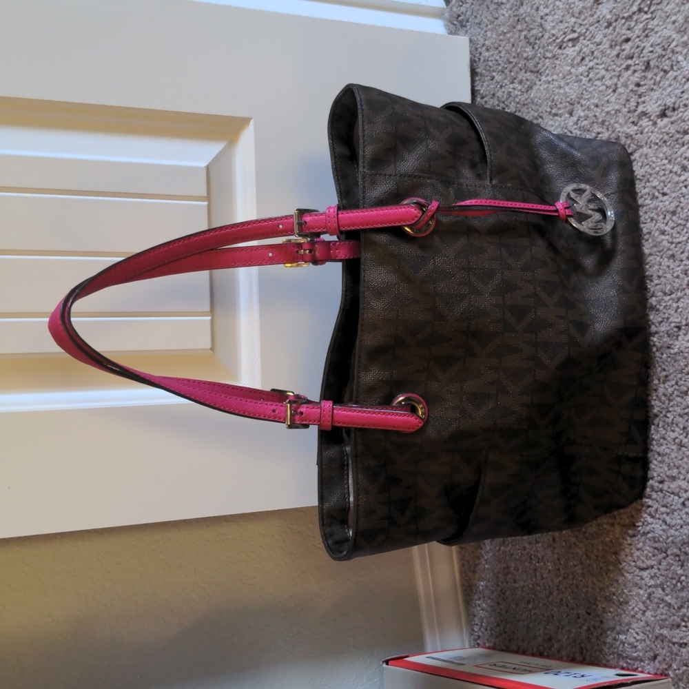 Michael Khors Purse